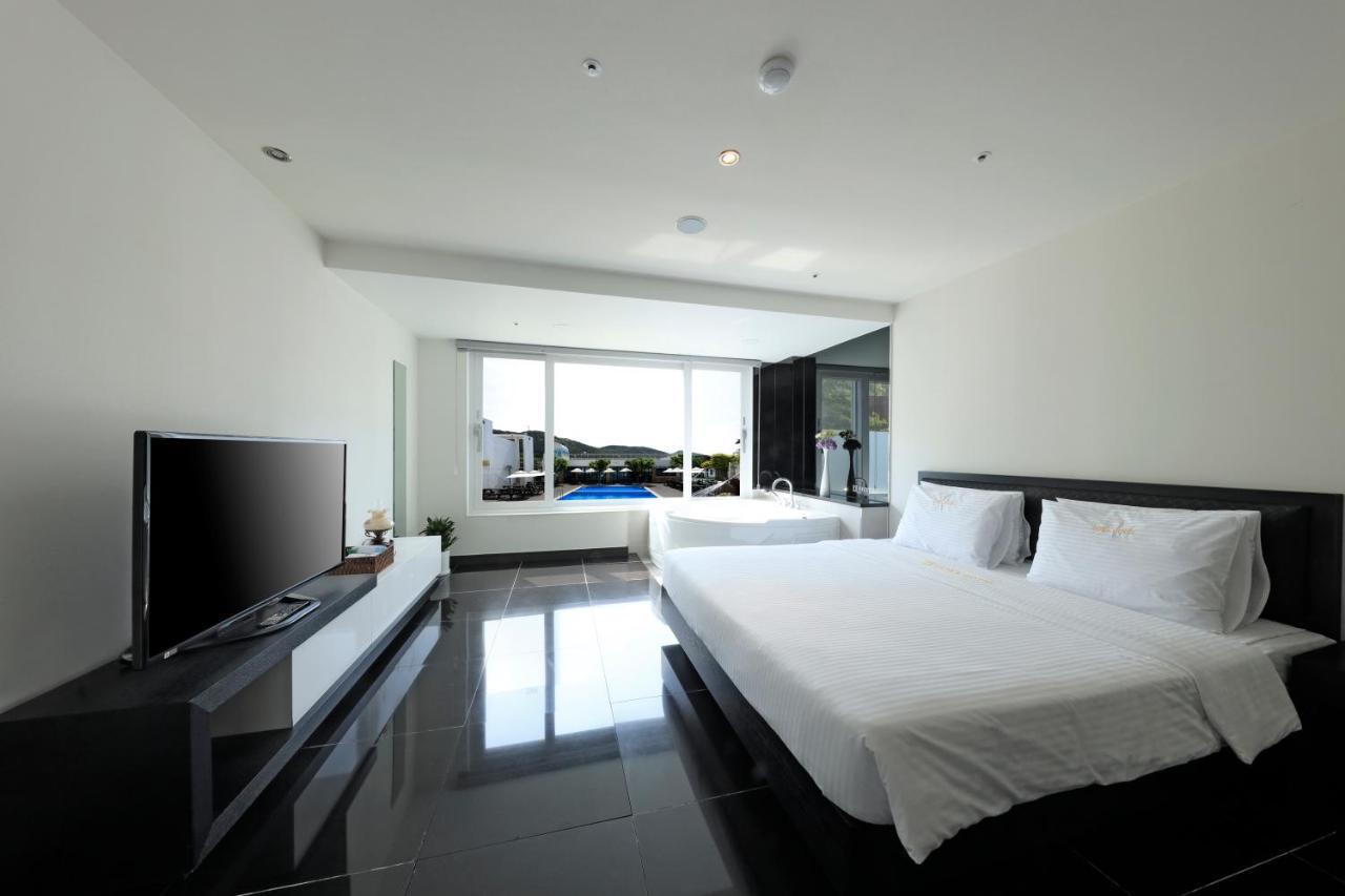 Doya Hotel Geoje Esterno foto