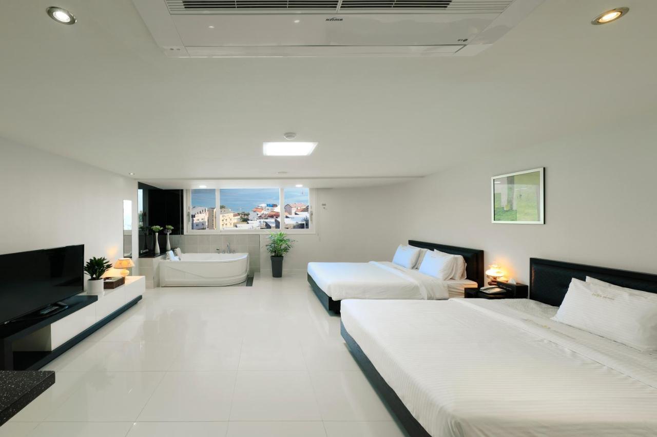 Doya Hotel Geoje Esterno foto