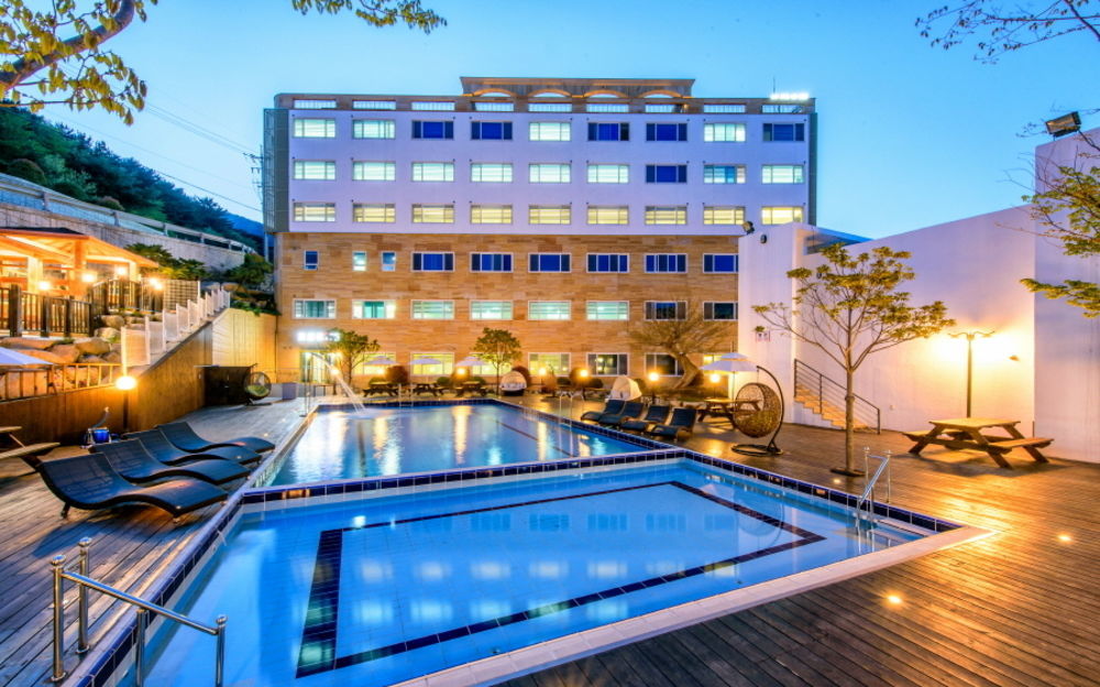 Doya Hotel Geoje Esterno foto