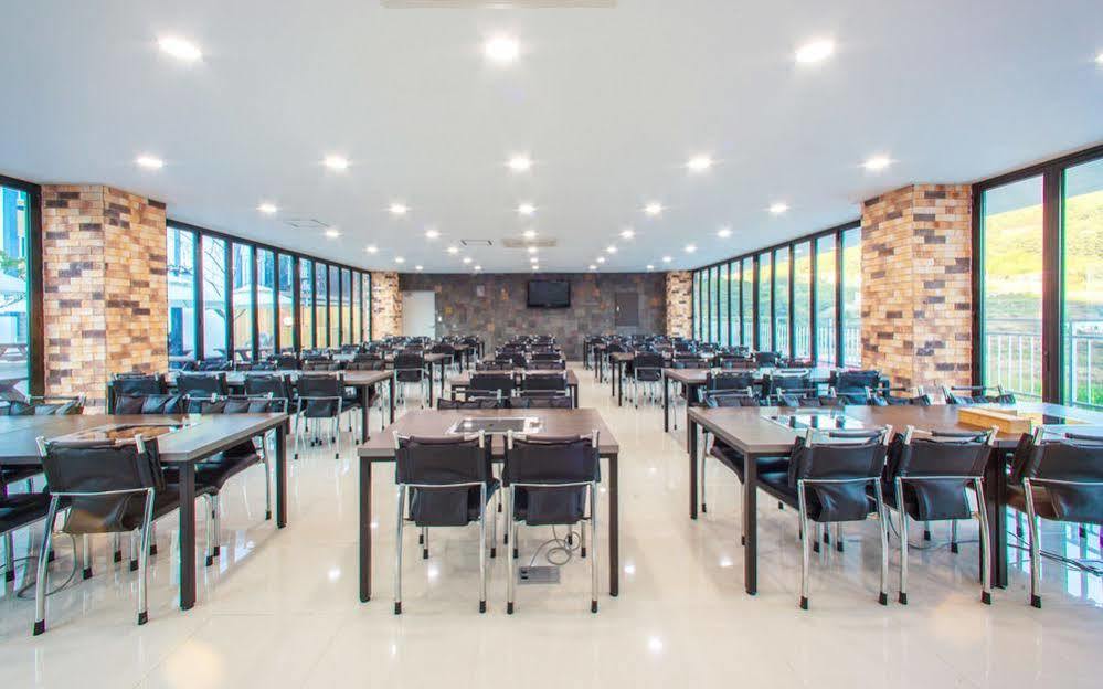 Doya Hotel Geoje Esterno foto